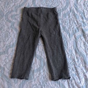 Girls size 6 gently used Capri leggings polo